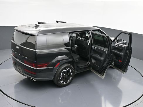 Used 2025 Hyundai Santa Fe SE image 41