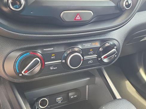 Certified 2021 Kia Soul LX FWD image 24