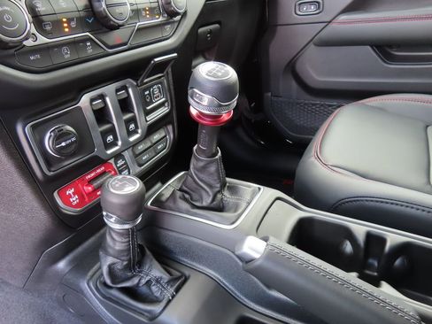 New 2026 Jeep Wrangler Rubicon image 6