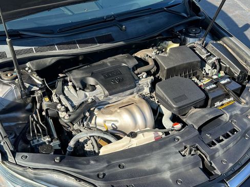 Used 2016 Toyota Camry SE image 8