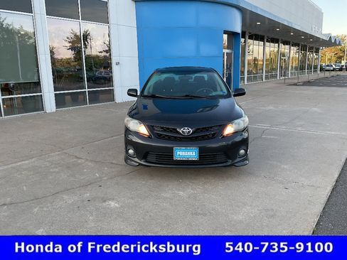 Used 2013 Toyota Corolla S w/ Premium Pkg FWD image 9