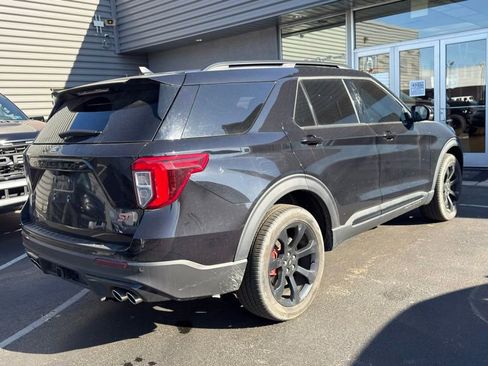 Certified 2024 Ford Explorer ST w/ Equipment Group 401A AWD/4WD image 3