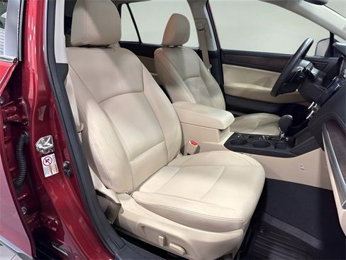 Used 2019 Subaru Outback 2.5i Limited image 15