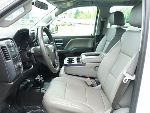 Used 2018 Chevrolet Silverado 2500 W/T AWD/4WD image 11