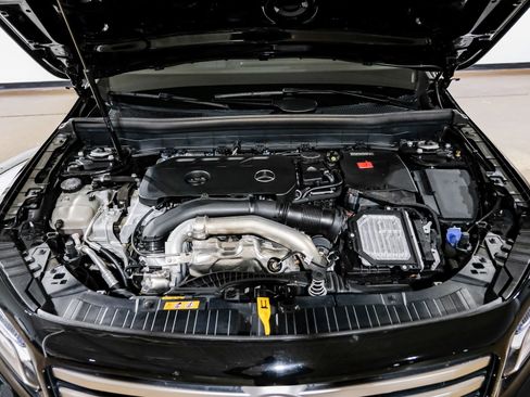 Used 2024 Mercedes-Benz GLB 250 w/ Exclusive Package image 50