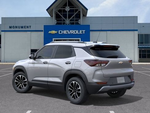 New 2026 Chevrolet TrailBlazer LT w/ Driver Confidence Package FWD image 3