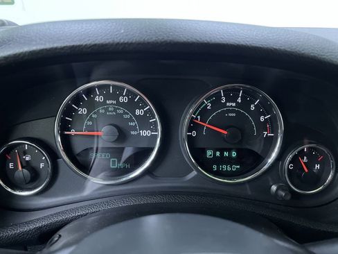 Used 2015 Jeep Wrangler Unlimited Sahara AWD/4WD image 18