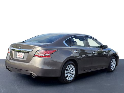 Used 2015 Nissan Altima 2.5 S w/ Power Driver Seat Package FWD image 8