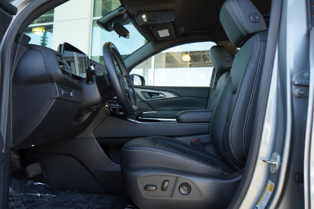 Used 2026 Chevrolet Traverse LT FWD image 20