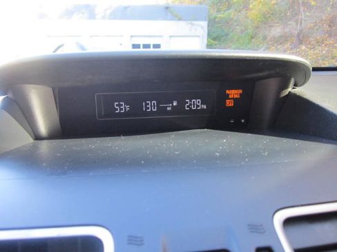 Used 2017 Subaru Crosstrek 2.0i Premium image 34