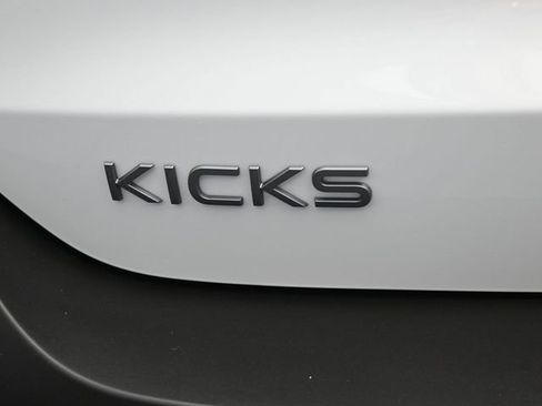 New 2026 Nissan Kicks SV image 14