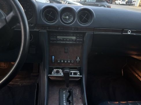 Used 1989 Mercedes-Benz 560 SL image 13