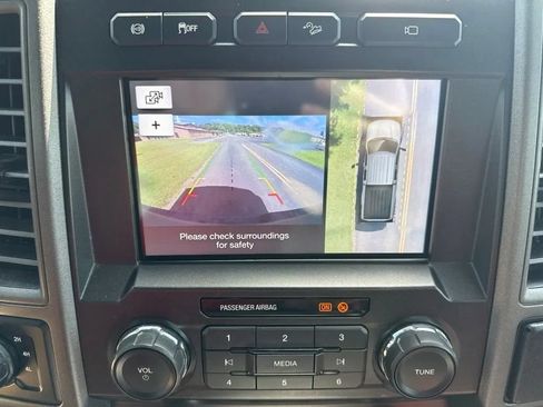 Used 2019 Ford F250 XL w/ STX Appearance Package AWD/4WD image 23
