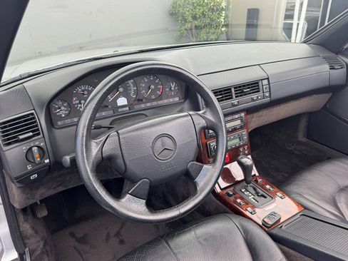 Used 1998 Mercedes-Benz SL 500 image 15