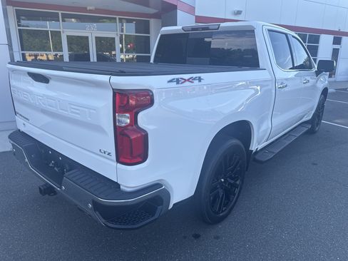 Used 2019 Chevrolet Silverado 1500 LTZ w/ LTZ Plus Package AWD/4WD image 8