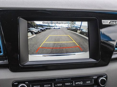 Used 2019 Kia Niro EX image 34