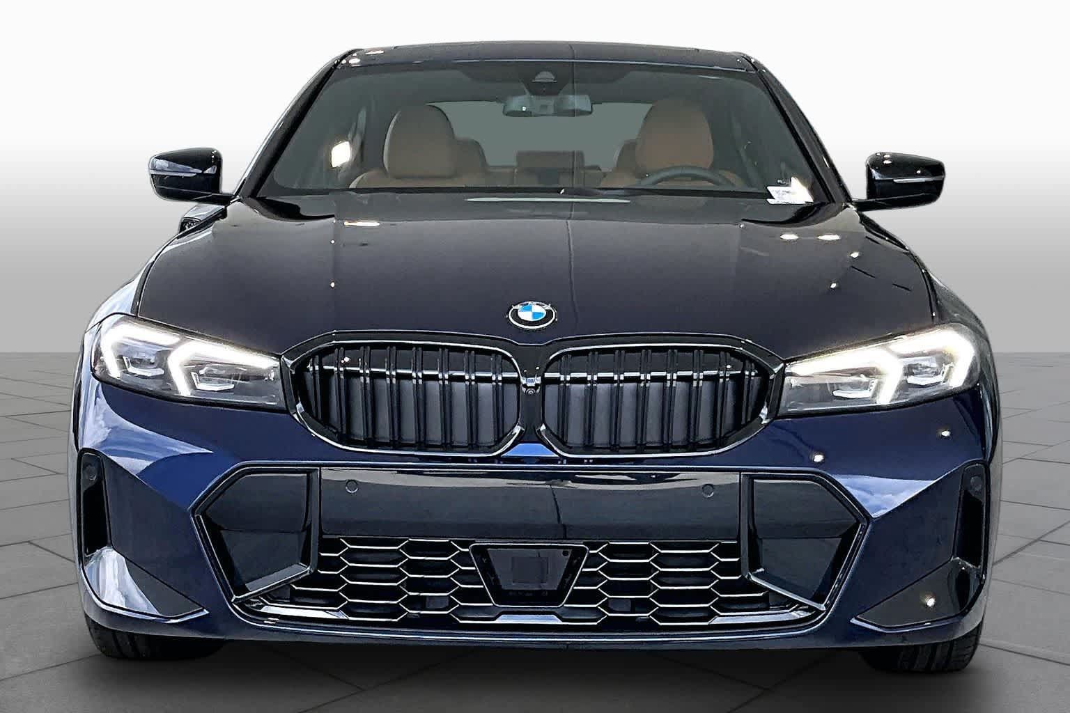 New 2026 BMW 330i Sedan w/ M Sport Package RWD image 3