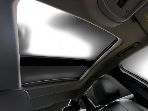 Used 2016 Chevrolet Impala LT w/ Convenience Package image 30