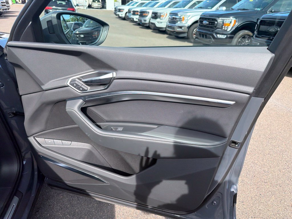 Used 2024 Audi Q8 e-tron Prestige w/ Prestige Package AWD/4WD image 16
