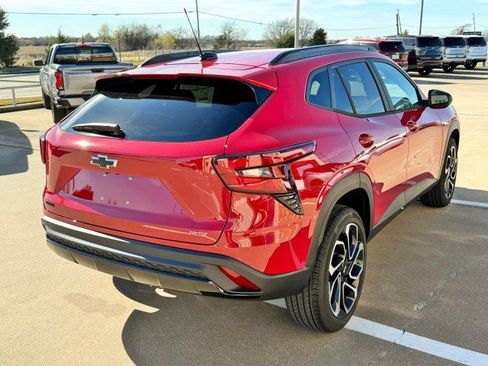 New 2026 Chevrolet Trax RS w/ Driver Confidence Package image 5