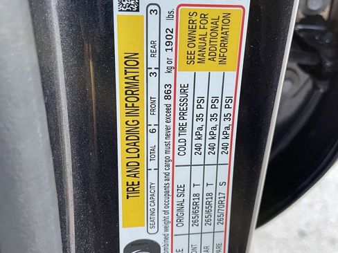 Certified 2024 Chevrolet Silverado 1500 LT w/ Z71 Off-Road Package image 28