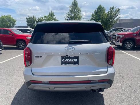 Used 2025 Hyundai Palisade SEL FWD image 6
