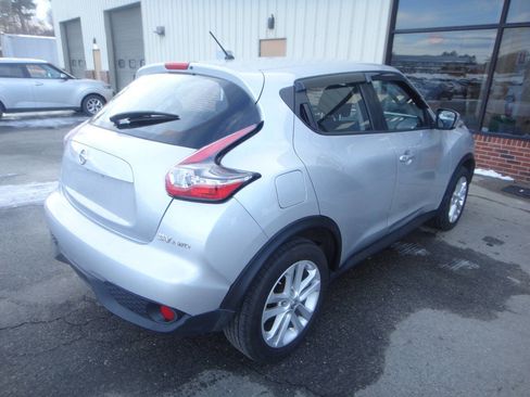 Used 2017 Nissan Juke S image 4