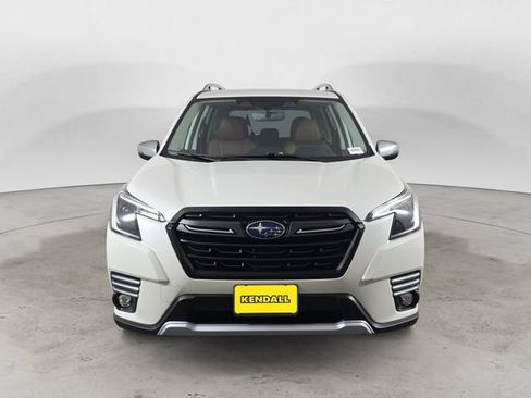 Used 2023 Subaru Forester Touring AWD/4WD image 2