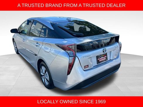 Used 2016 Toyota Prius Three FWD image 3