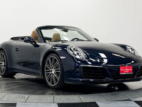 Used 2018 Porsche 911 Carrera S RWD image 3