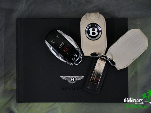 Used 2023 Bentley Bentayga AWD/4WD image 75