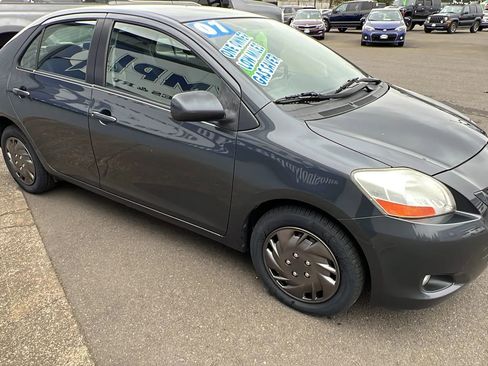 Used 2007 Toyota Yaris S image 3