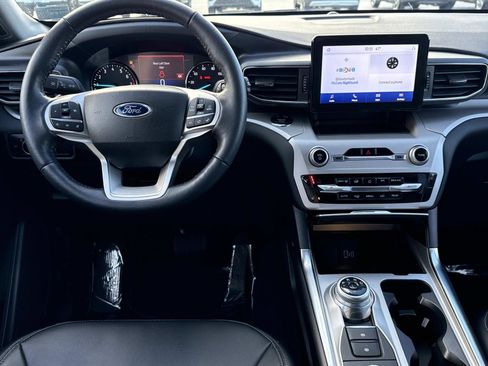 Used 2023 Ford Explorer XLT w/ Equipment Group 202A image 2