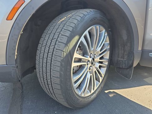 Used 2017 Lincoln MKX Reserve w/ Lincoln MKX Climate Package AWD/4WD image 37