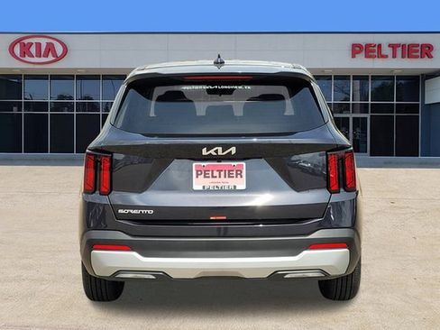 New 2026 Kia Sorento LX FWD image 3