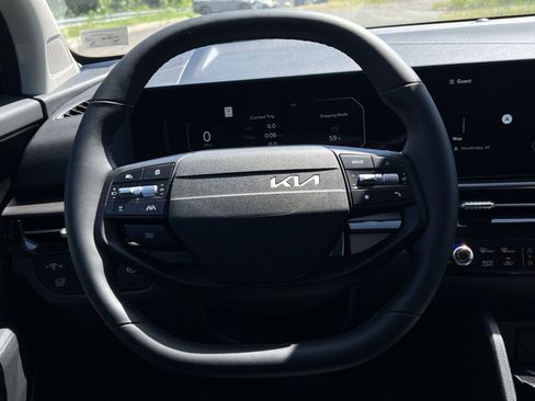 New 2026 Kia Sportage SX FWD image 31
