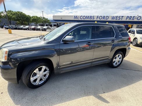 Used 2017 GMC Terrain SLE image 13