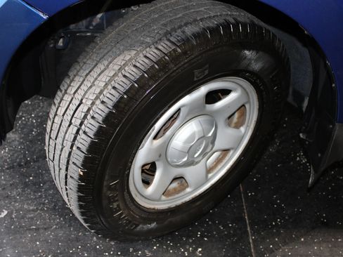 Used 2008 Ford Escape XLS FWD image 28