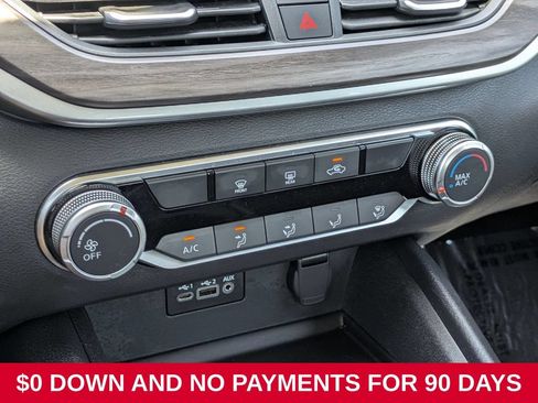 Used 2025 Nissan Altima 2.5 SV AWD/4WD image 17
