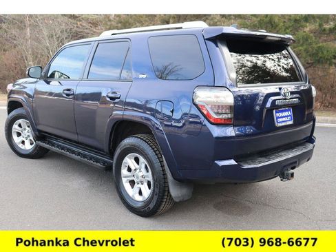 Used 2018 Toyota 4Runner SR5 Premium image 5
