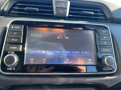 Used 2024 Nissan Versa S image 27