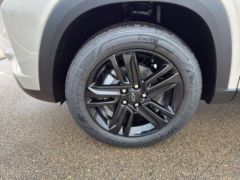 New 2026 Chevrolet Trax ACTIV w/ Driver Confidence Package FWD image 8