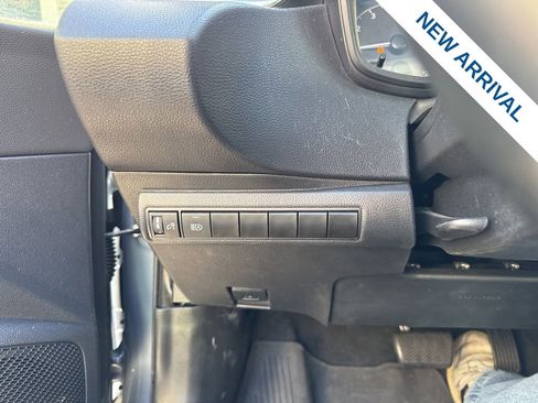 Used 2024 Toyota Corolla SE image 19