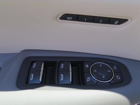 New 2026 Cadillac XT5 Premium Luxury w/ Driver Assist Package FWD image 8