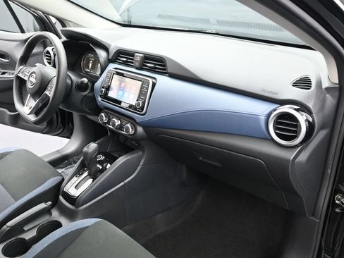 Used 2025 Nissan Versa SV FWD image 25