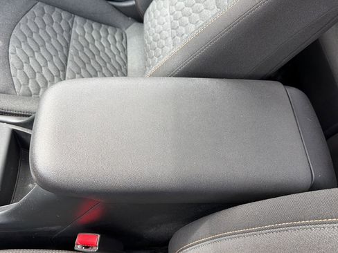 Used 2018 Chevrolet Equinox LT w/ Sun & Infotainment Package image 19