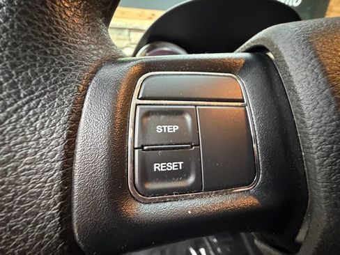Used 2019 Dodge Grand Caravan SE w/ Power Convenience Group I FWD image 22