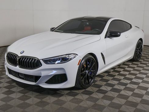 Used 2022 BMW M850i xDrive Coupe image 10