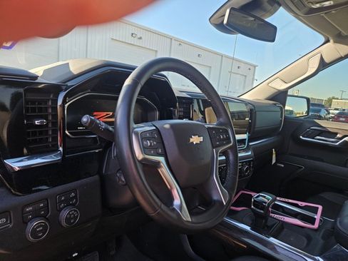 Used 2024 Chevrolet Silverado 1500 LTZ image 13