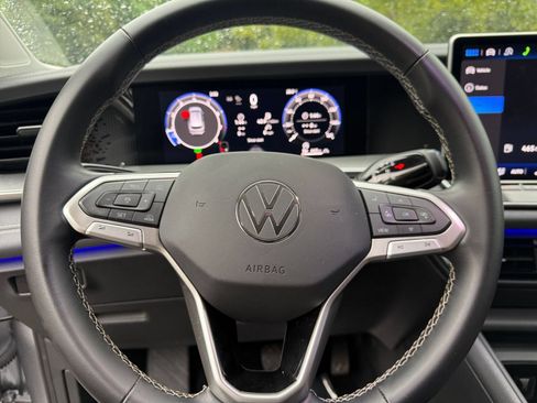 Used 2026 Volkswagen Tiguan SE AWD/4WD image 25